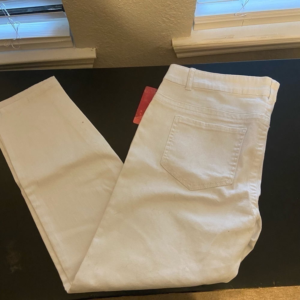 NWT Pure Energy Stretch Denim white jeans Size 16